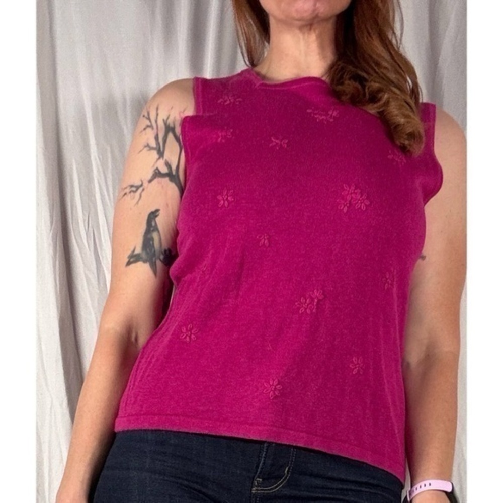 80’s Vintage ‘Kathie Lee’ Fusha Pink Embroidered Knit Sleeveless Top